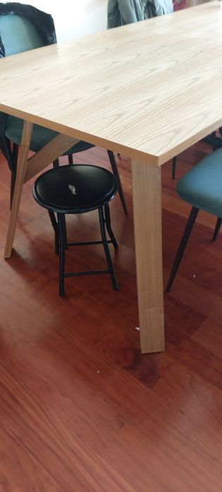 Mesa de jantar extensível