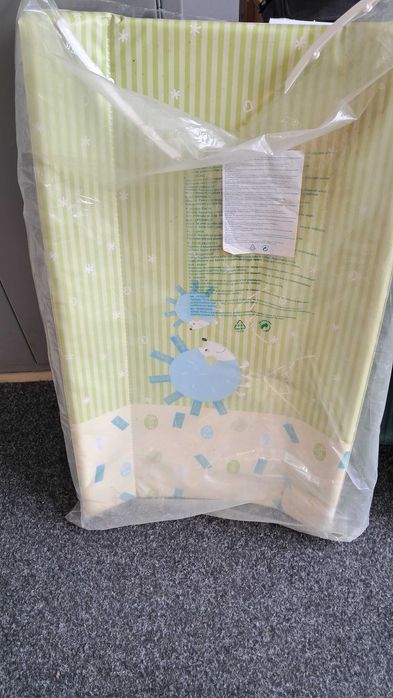 Pack Cadeiras Auto + muda fraldas + barreira protecção cama