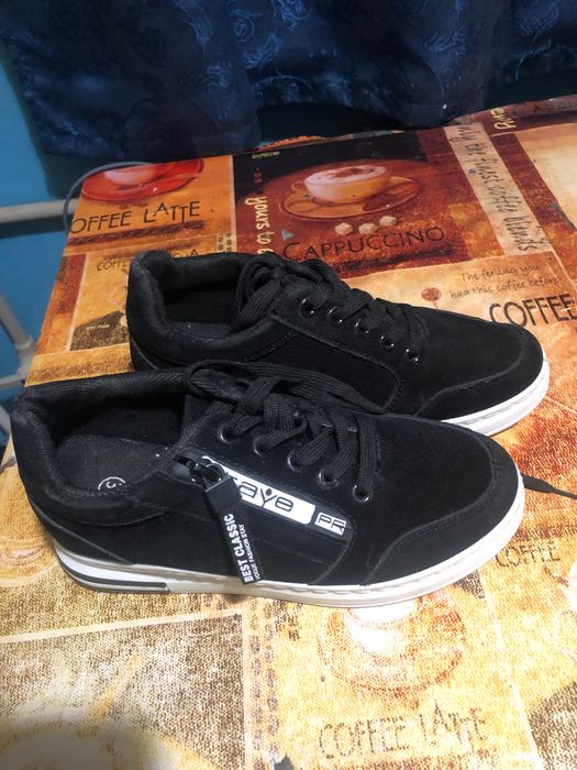 Кроссовки Замшевые