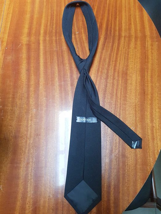 Gravata académico mulher copitraje