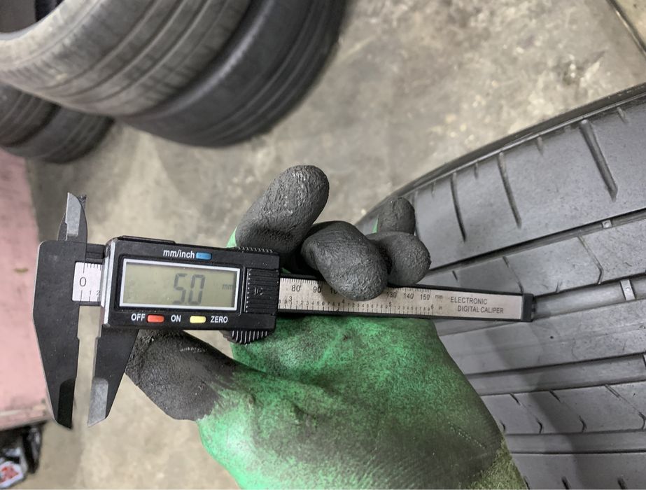 Шина одна Pirelli PZero PZ4 235/35 R20 Tesla Model 3