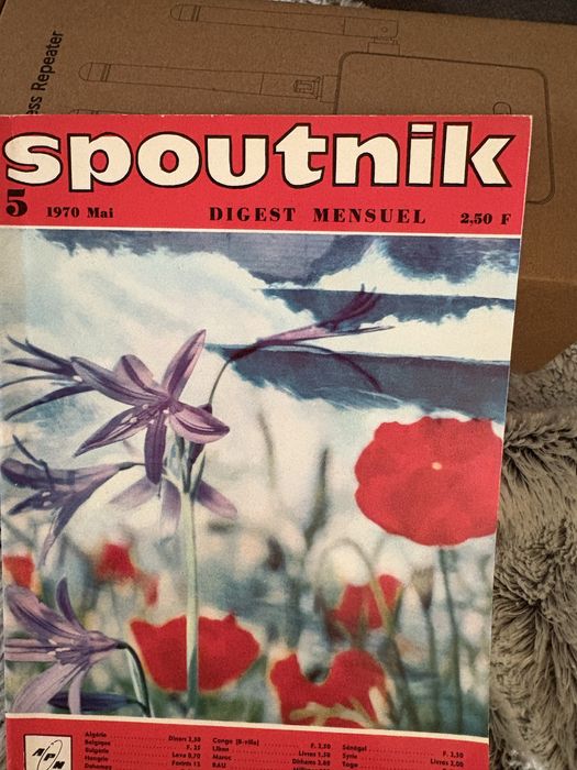 Revista spotinik em frances