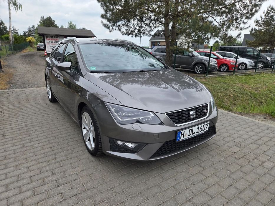 Seat Leon 1.4TSI 140km ! Pakiet FR ! Full LED ! Navi ! Niski przebieg ! PDC !