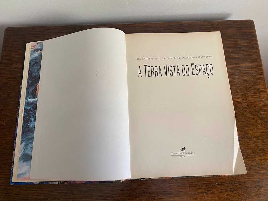 A Terra Vista do Espaço