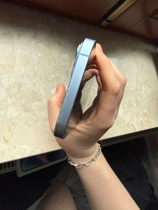 IPhone 14 plus błękitny