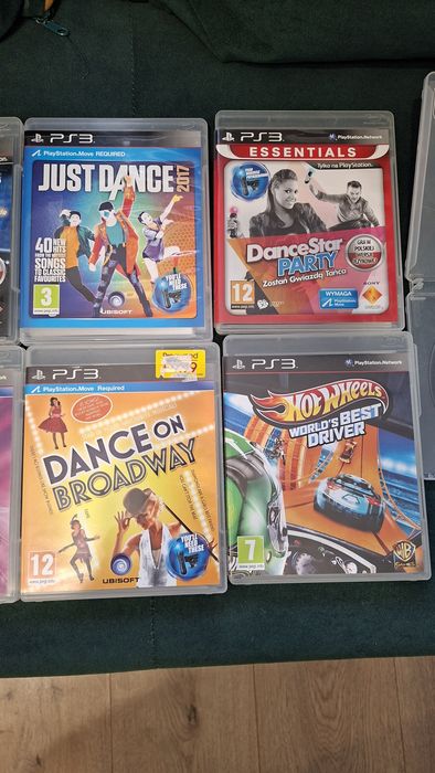 PlayStation 3 Slim (model CECH-3004B) + move + gry