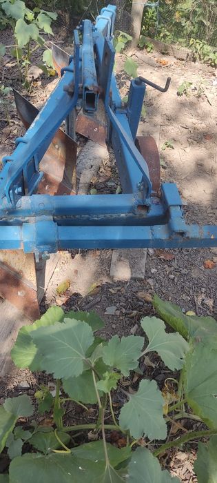 Продам плуг 3 корпуса