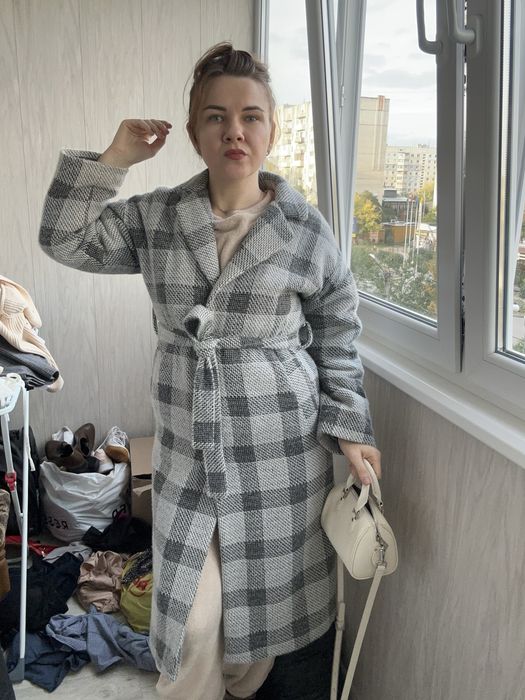 Продам женское шерстяное пальто размер м