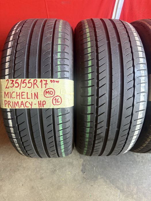 Pneus 235/55/17 Michelin + Pirelli Impecaveis