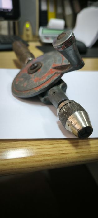 Máquina de furar