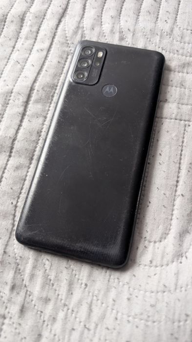 Motorola G60s pęknięta szyba