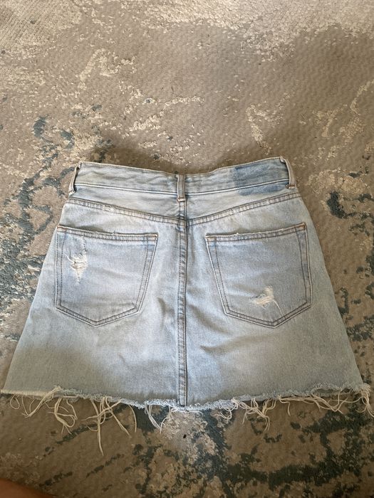 Roupa: Mini saia Bershka