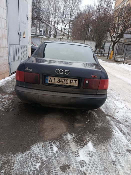 Ауді А8 D2 терміново