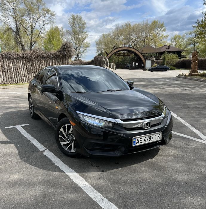Продам Honda Civic 2016 2,0 газ/бензин автомат