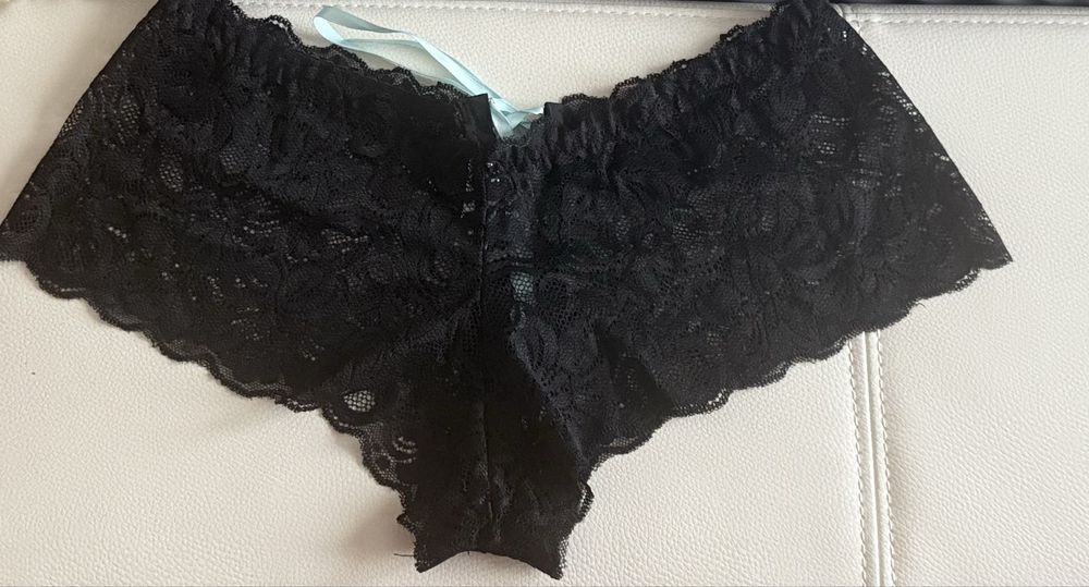 Damskie majtki koronkowe
