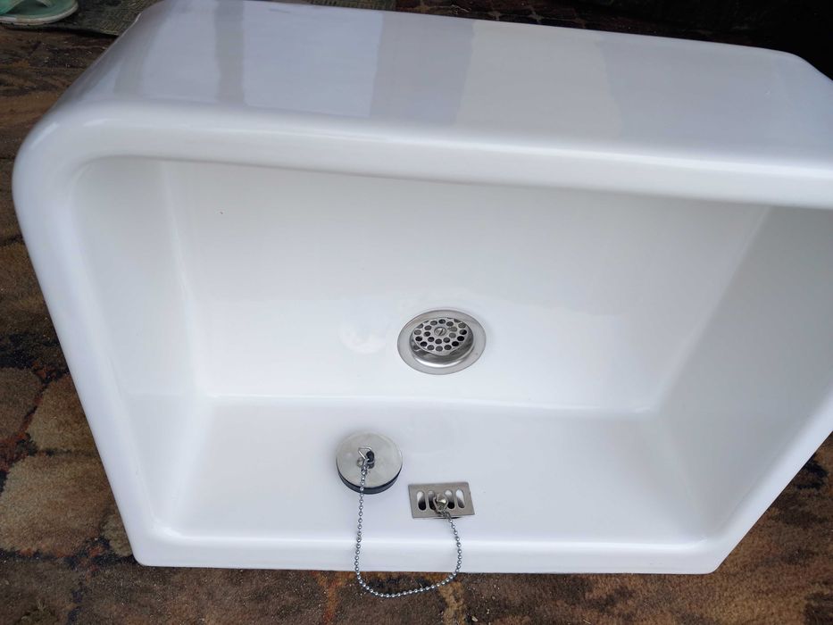 Umywalka łazienkowa nablatowa duża