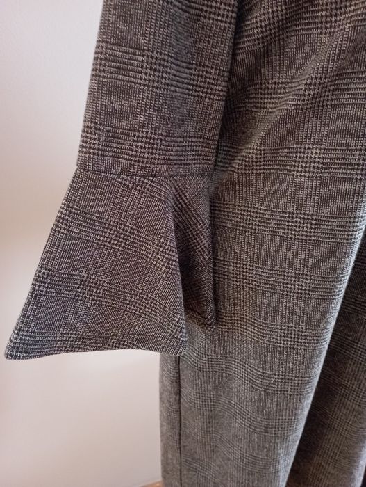 Elegancka sukienka 42