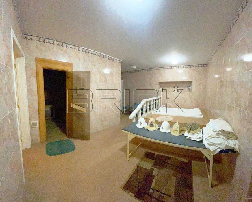 Оренда автономного будинку з басейном, 500 кв.м Лісники Без комісії