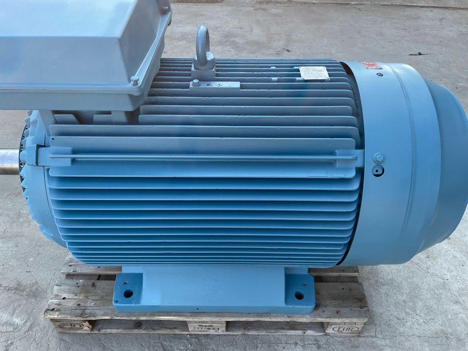Silnik elektryczny 400 kW 1480 obr ABB FALOWNIK