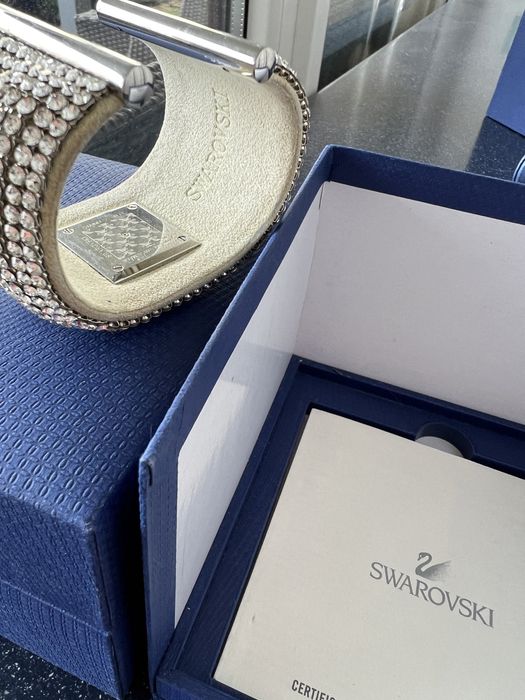Годинник жіночий Swarovski