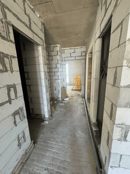 Продам 2 кімнатну Винники 62 мкв секція 4