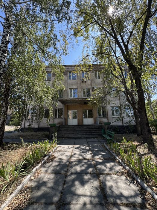 Продам Виробничий комплекс, 4294 м.кв, 1,7 Га ділянка, цеха, склад