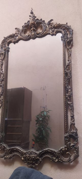 Espelho antigo em latão