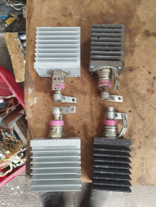 Радіодеталі для сварки