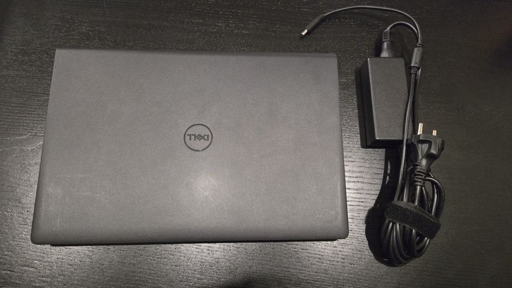 Portátil Dell i5 1135g7 com 8Gb Ram e 256Gb M2 com Gráficos Intel IRIS