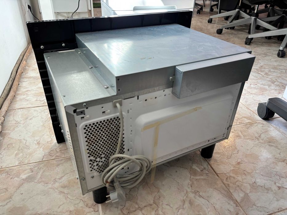 Micro-ondas de Encastre AEG MC2662E-m (900W)