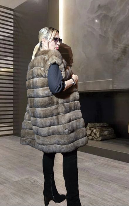 Бренд соболь тор тора жилет шуба не норка норкова Італія  96 см