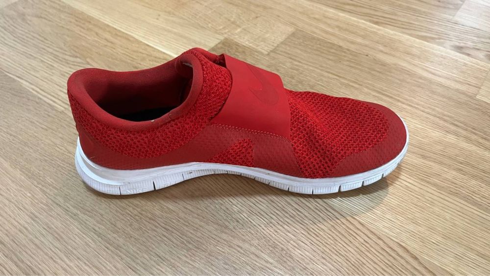 Кросовки Nike Free Socfly в красном 850 Інші