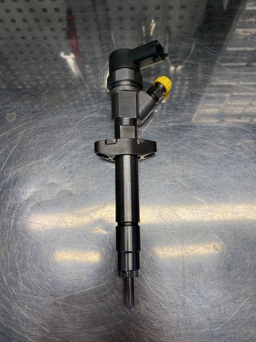 Форсунка Renault Trafic 2.5 dci  0445110087