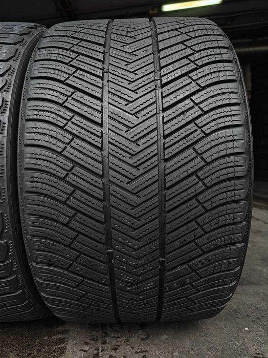 Задні шини зимові 2шт R20 295 30 Michelin Pilot Alpin майже нові