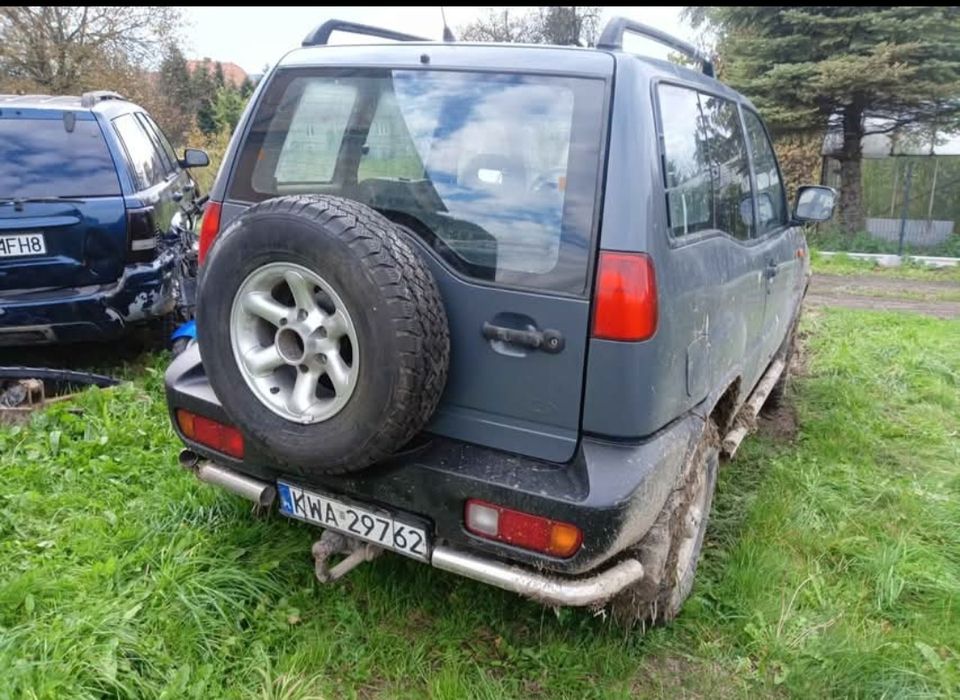 Most tylny terrano 2.4 lsd