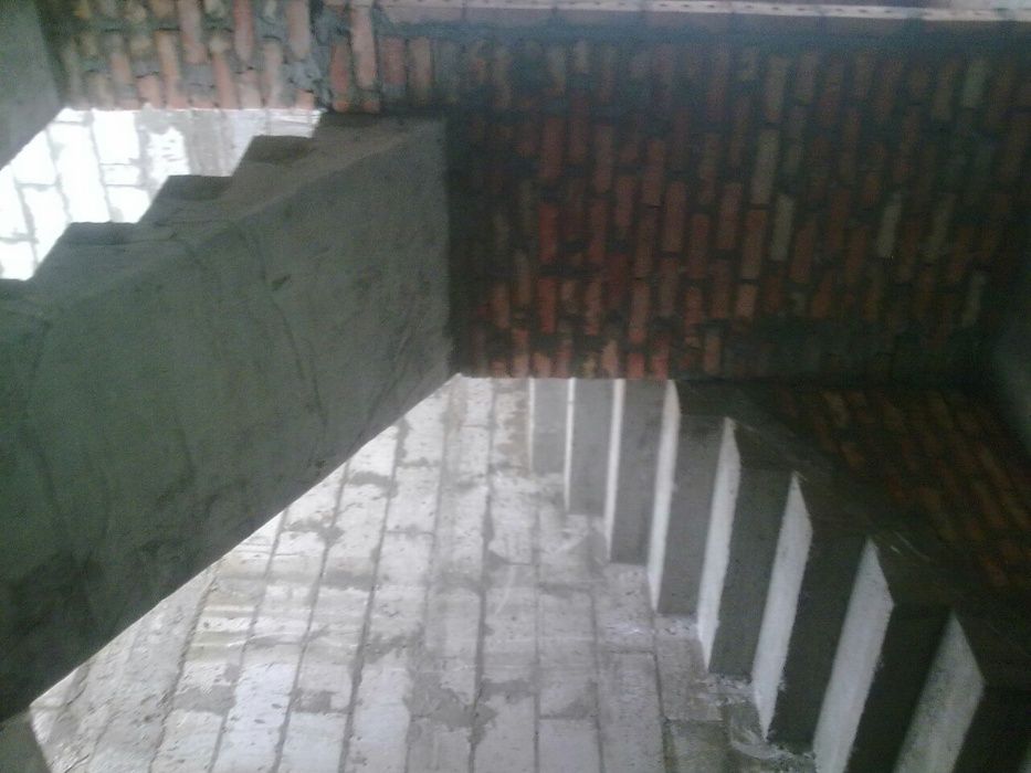 Фундаменти,Кладка блока і цегли, армопояси. Покрівельні послуги.