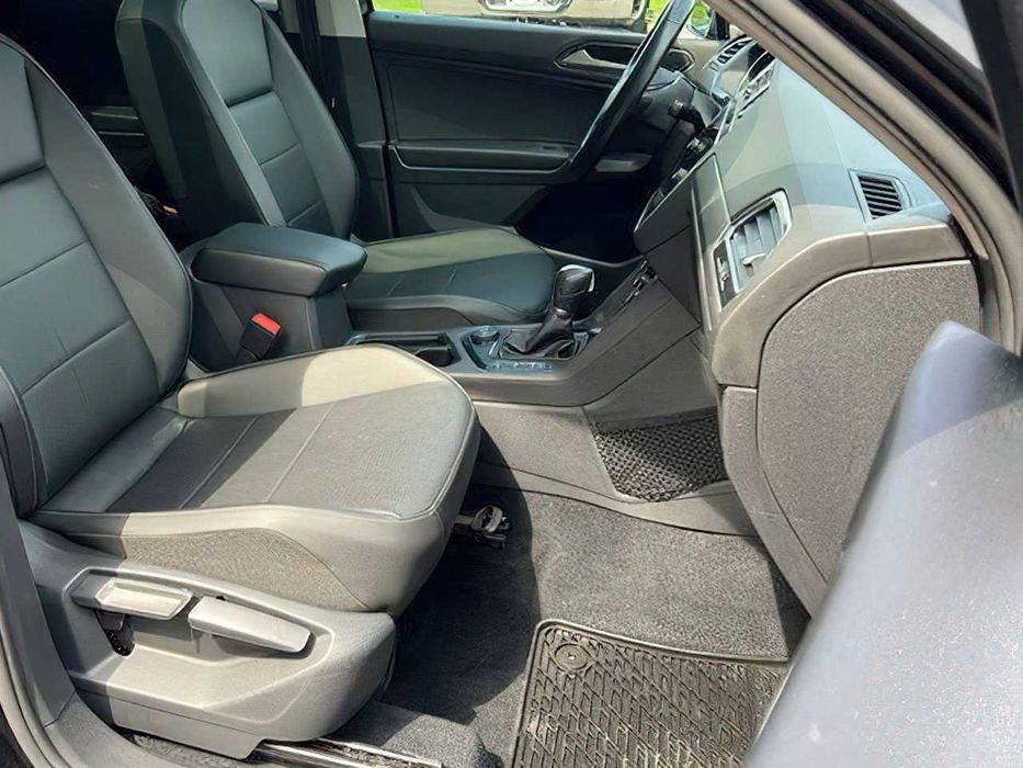 Volkswagen Tiguan SEL 4Motion      2018