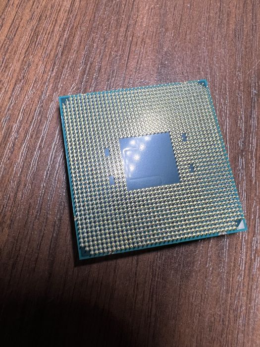 процессор RYZEN 3 PRO 2100GE