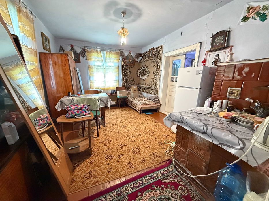 Продається дерев'яний будинок в с. Любинці, вул. Шевченка.