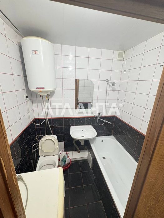 1-кімнат, вул. Авангардна.