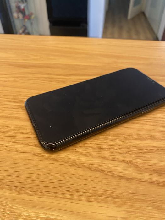 Iphone XR 64gb com vidro traseiro partido