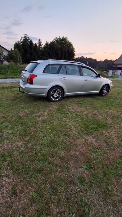 Toyota Avensis T25