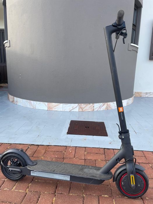 Scooter Elétrica Xiaomi Pro 2