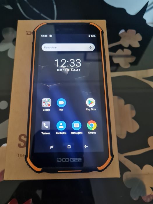 Doogee S40 Dual Sim (3GB+32GB) Preto/Laranja - Livre