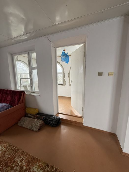 Дачний будинок продаж