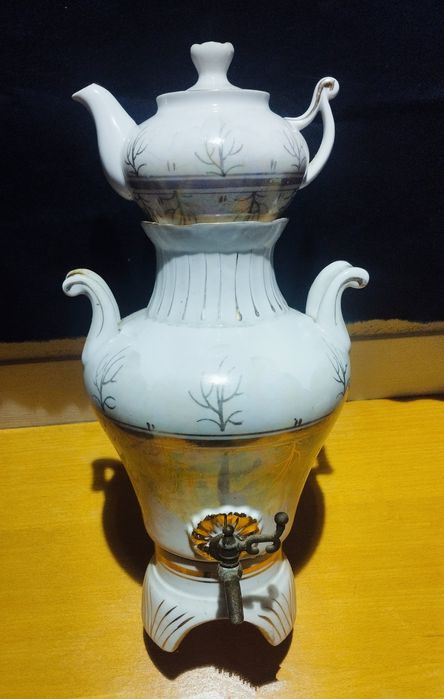 Продам порцеляновий електросамовар-чайник "Сувенірний" СССР