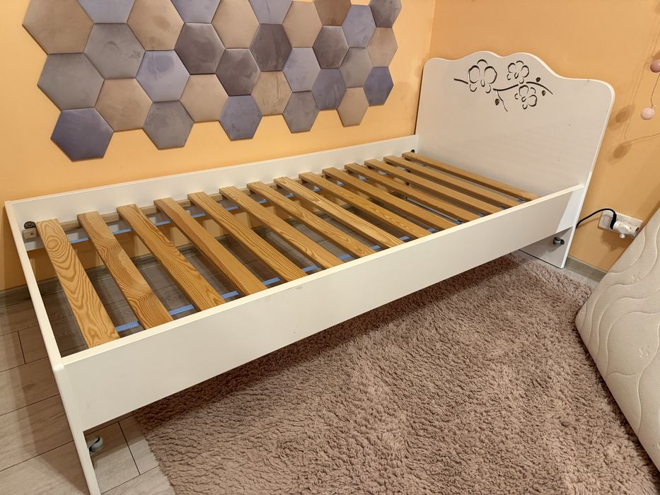 Łóżko Meblik  dla dziewczynki