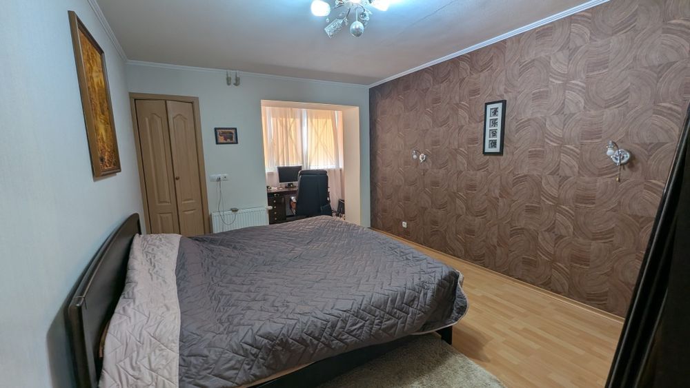 Продажа четирехкомнатной квартири, район Лески.