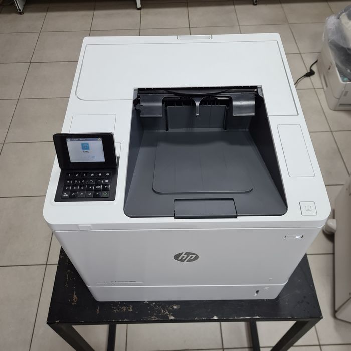 HP LaserJet Enterprise M608 . Лазерный принтер.  Гарантия
