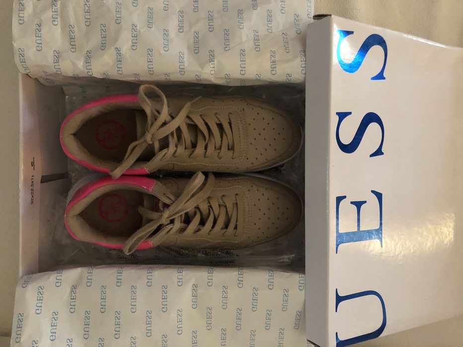 Tenis GUESS com caixa original tamn 39 novos